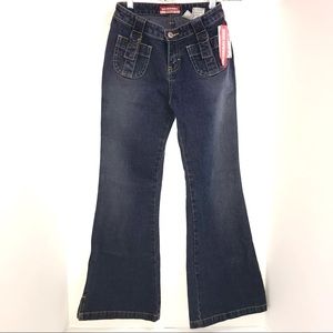 Union Bay stretch flared lowrider jeans, new with tags, cute rounded pockets